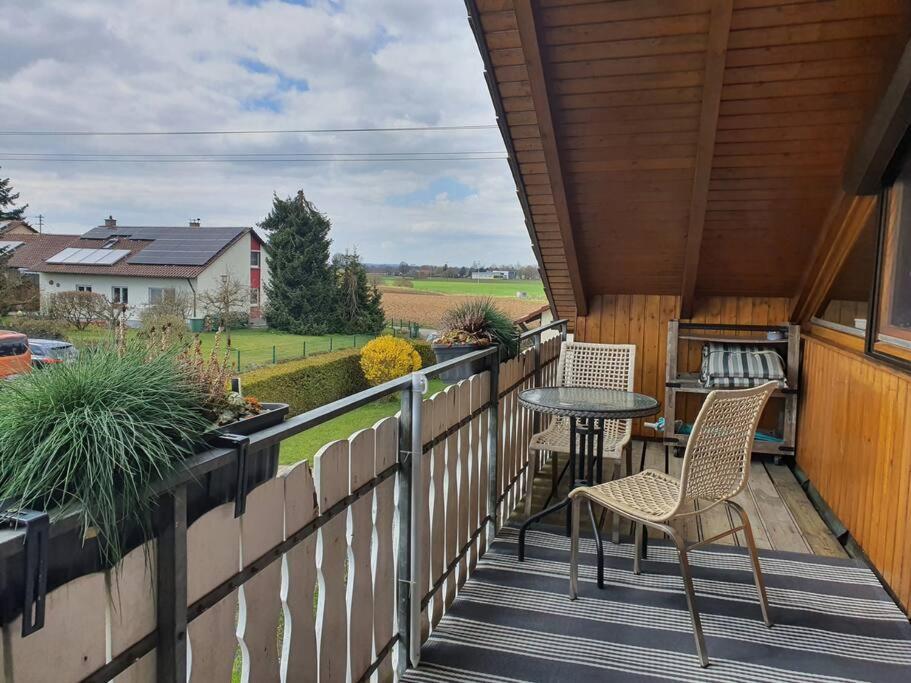 Gemuetliche Wohnung Bei Bad Waldsee Mit Balkon Extérieur photo